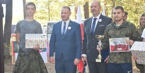 Rajd Niepodległych w Łobzie
