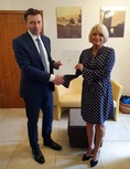 Podpisanie aktu notarialnego na zakup budynku po byłym ZUSie