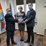 Podpisanie umowy na realizację zadania publicznego pn. "Powiatowy Program Drogowy ZEBRA''