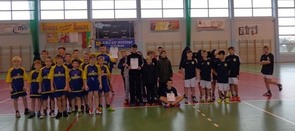 Dziewczęta i chłopcy z Węgorzyna Mistrzami Powiatu w Mini-Piłce Ręcznej 