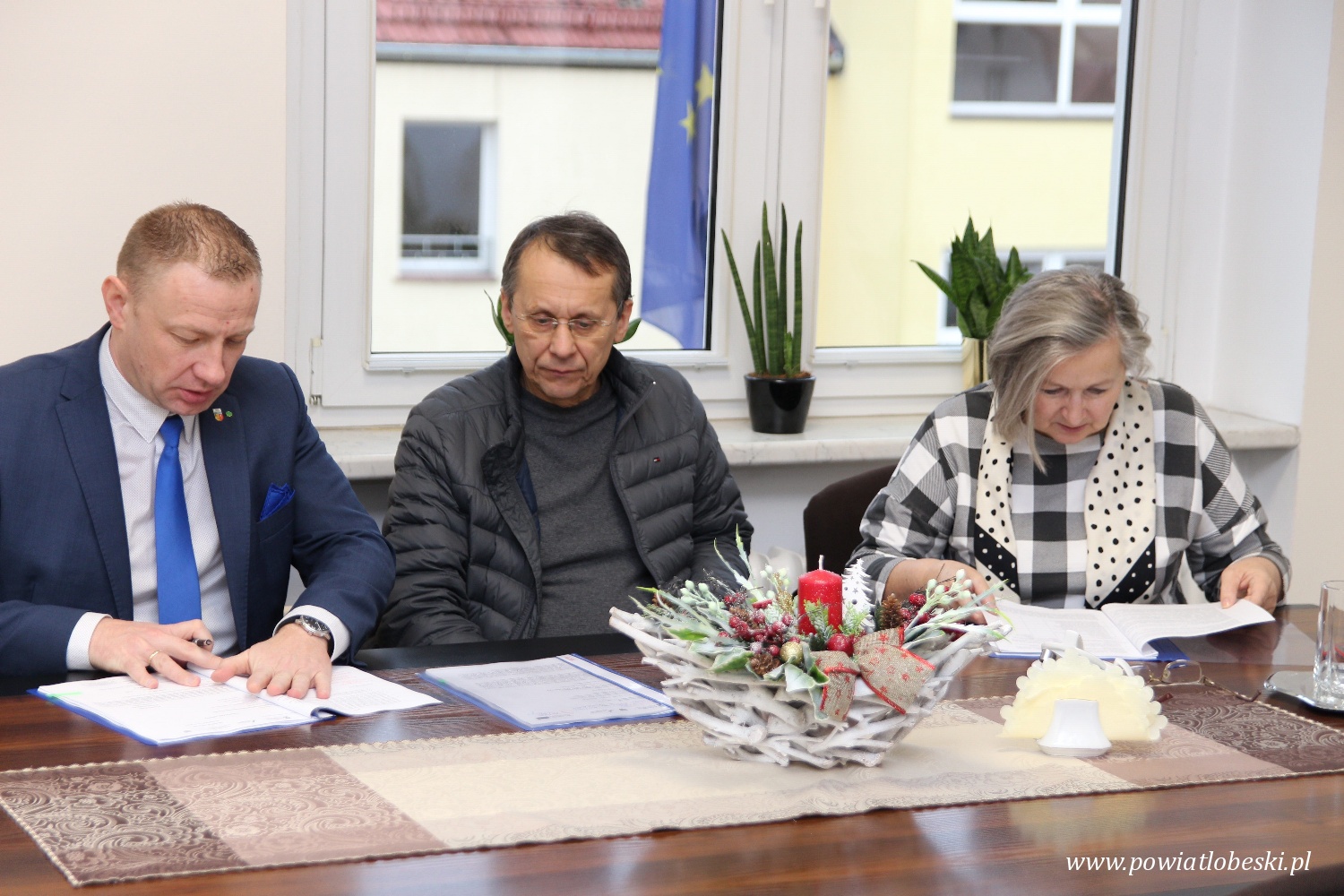 Podpisanie umów dot. OZE przy ZS Łobez