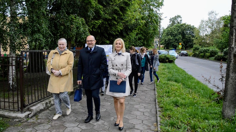 "NIE PAL PRZY MNIE PROSZĘ"- COROCZNY HAPPENING ŁOBESKIEGO SANEPIDU