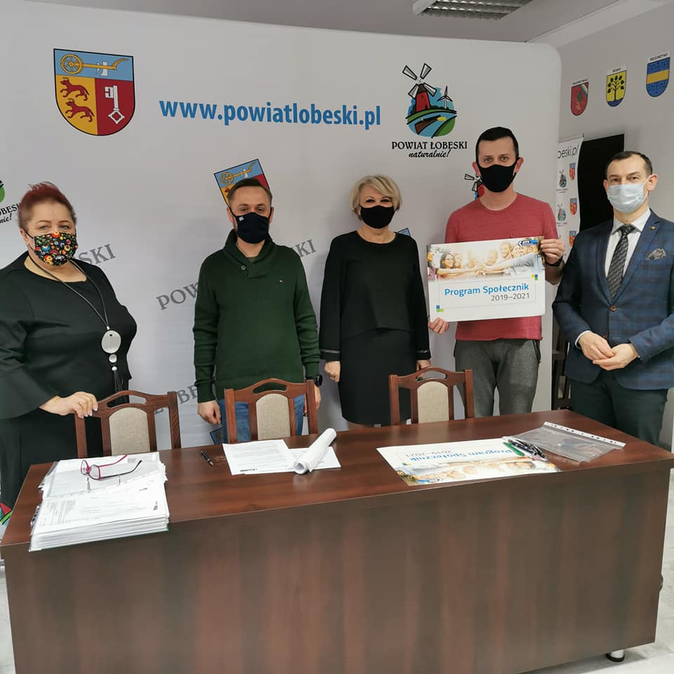podpisanie umów Społecznik 2019-2021