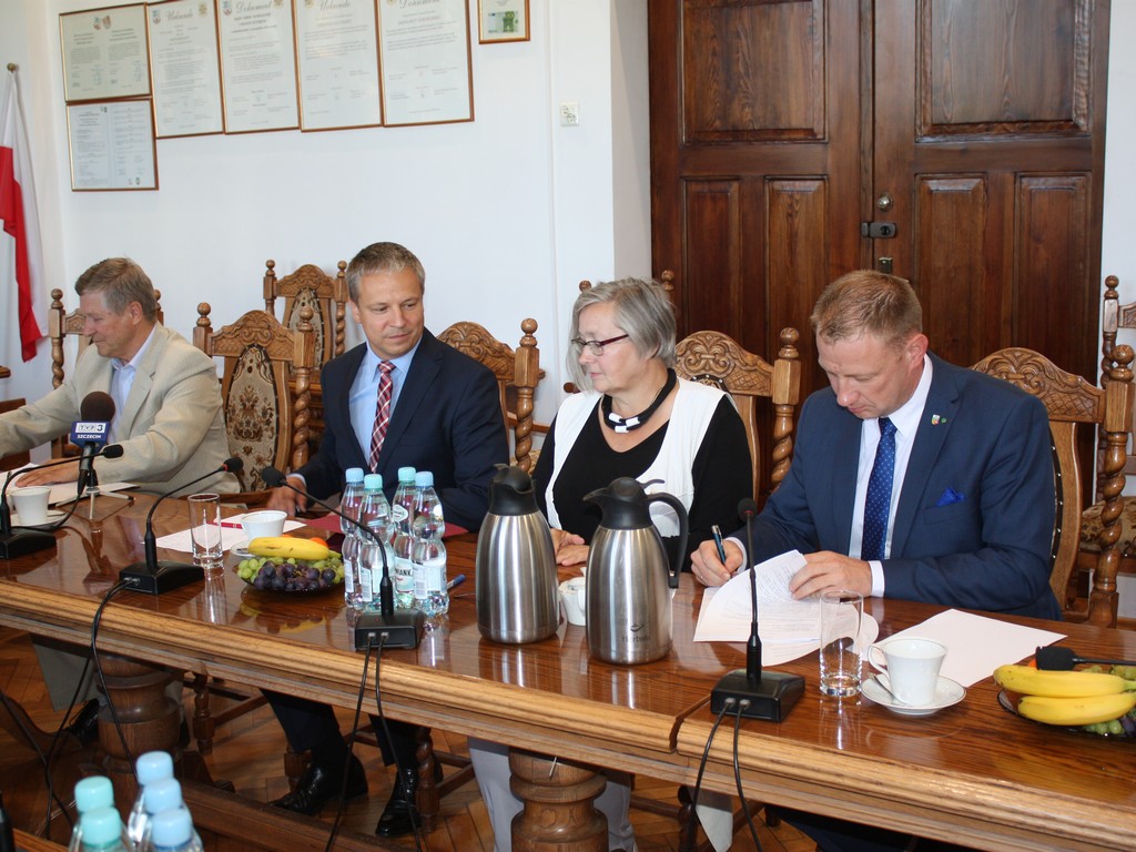 Podpisano umowę na dzierżawę Szpitala w Resku