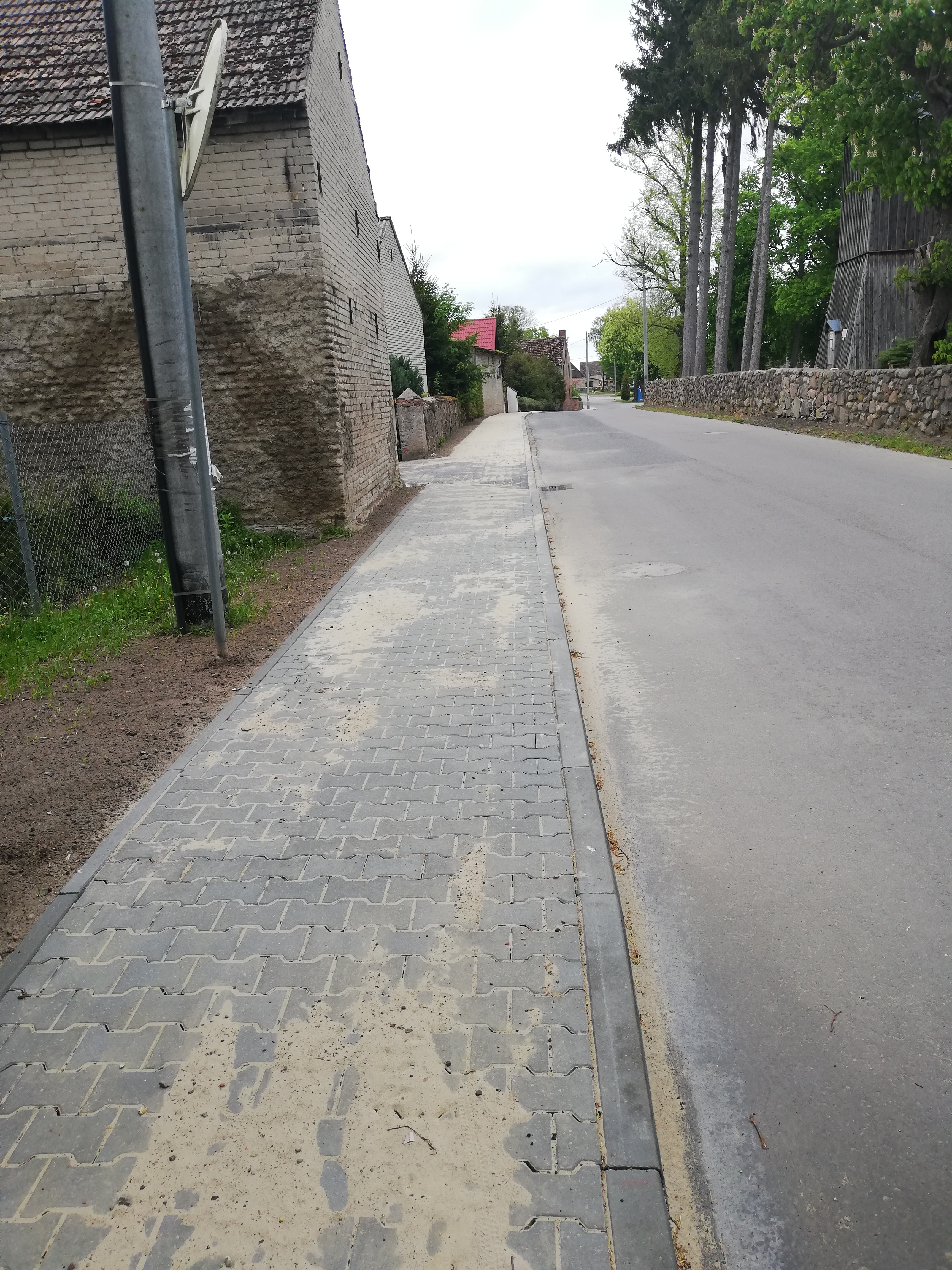 Nowe chodniki w Rynowie i Wysiedlu 