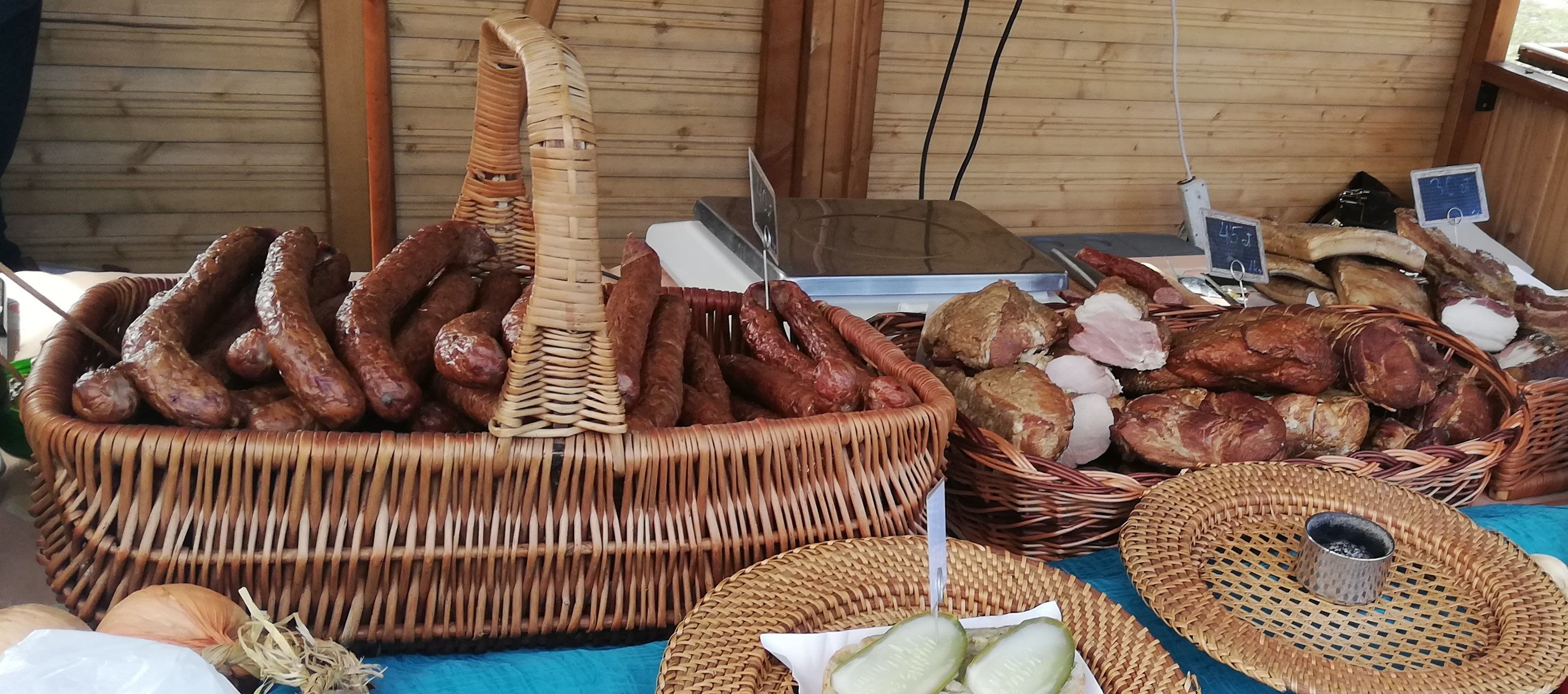 na zdjęciu pokarmy