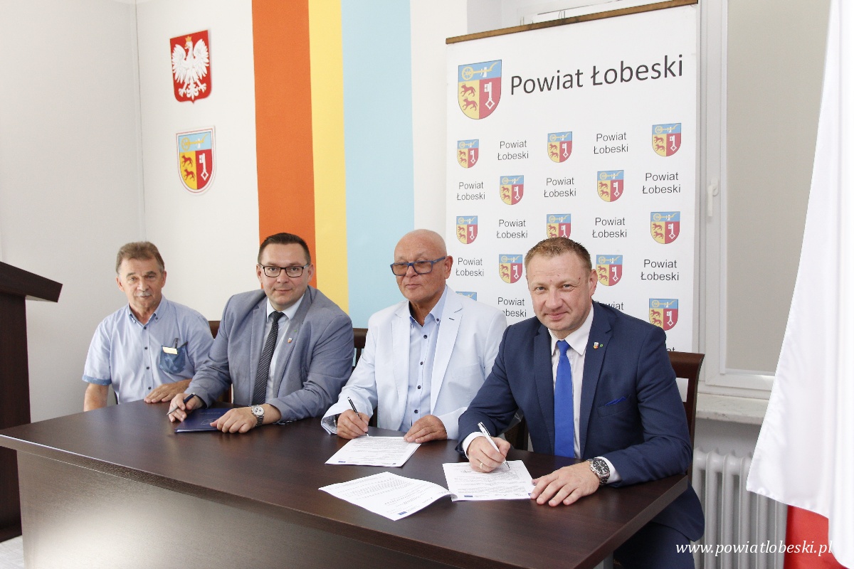 „Termomodernizacja wraz z przebudową systemu grzewczego Domu Pomocy Społecznej w Resku przy ul. Wojska Polskiego”.