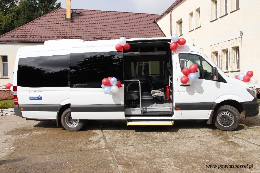 Autobus dla Warsztatu Terapii Zajęciowej w Łabuniu Wielkim 